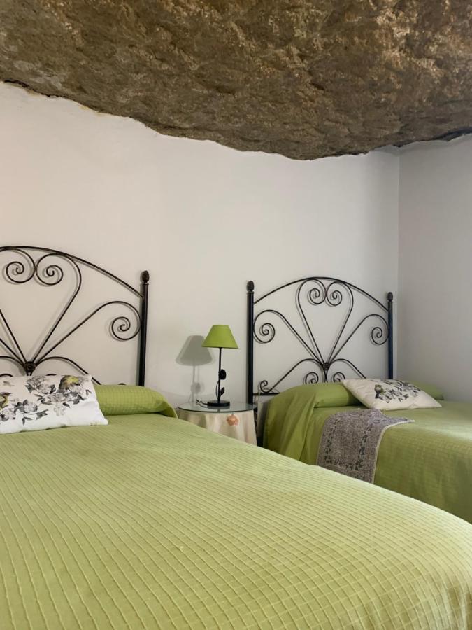 Casa Cueva "Las Calcetas" Affittacamere Setenil De Las Bodegas Esterno foto
