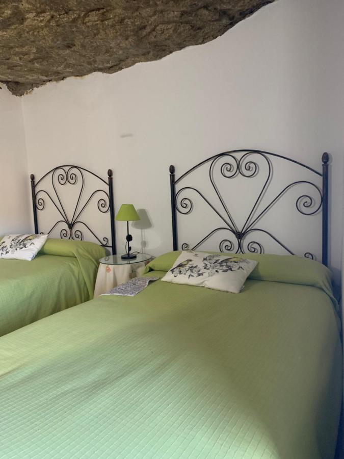 Casa Cueva "Las Calcetas" Affittacamere Setenil De Las Bodegas Esterno foto