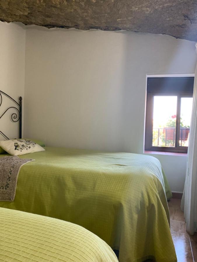 Casa Cueva "Las Calcetas" Affittacamere Setenil De Las Bodegas Esterno foto